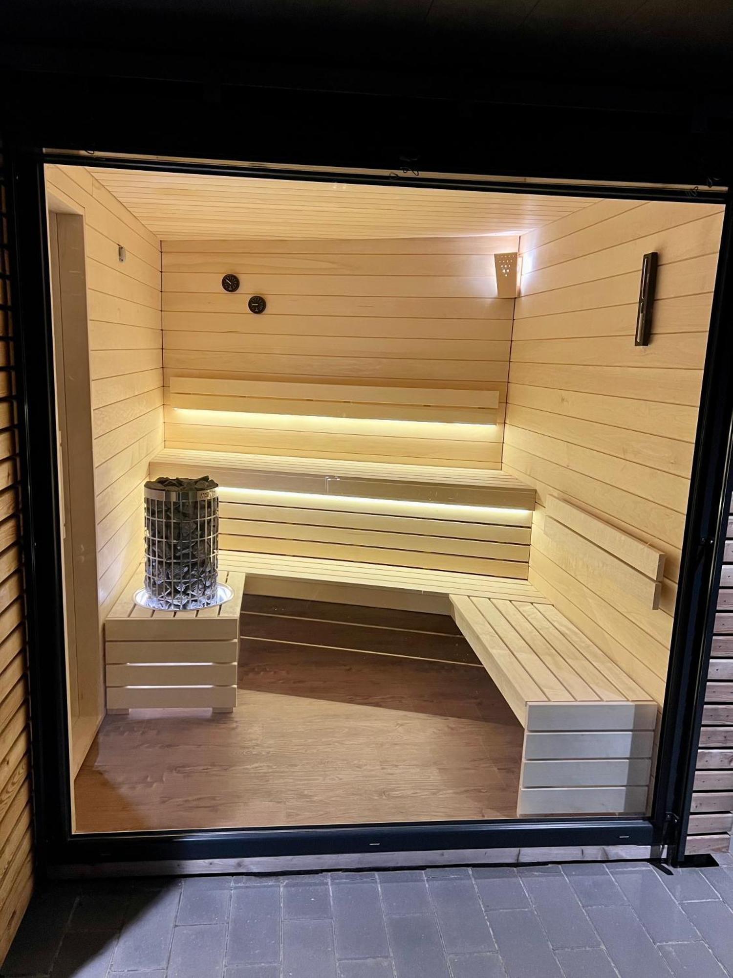 Schoenes Ferienhaus Mit Sauna Am Harkebruegger See In Der Naehe Von Oldenburg Barssel  Bagian luar foto
